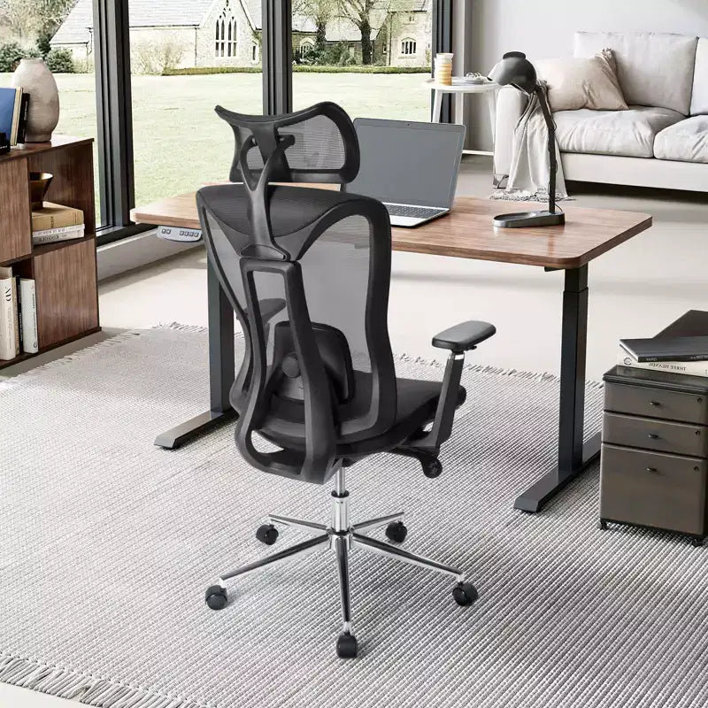 Sedia da ufficio ergonomica con poggiatesta 3D, braccioli 2D, schienale in rete, reclinazione di 135 gradi, capacità di 150 kg, sedia da scrivania con supporto lombare dinamico
