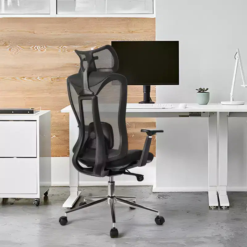 Sedia da ufficio ergonomica con poggiatesta 3D, braccioli 2D, schienale in rete, reclinazione di 135 gradi, capacità di 150 kg, sedia da scrivania con supporto lombare dinamico