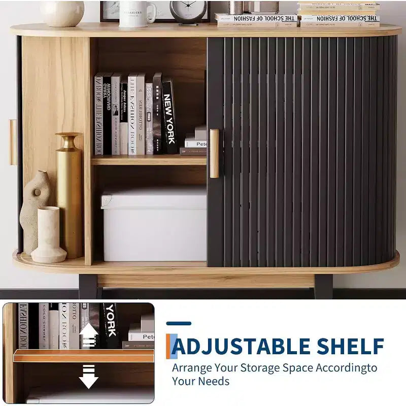 Credenza scanalata con anta scorrevole, mobile buffet moderno con ripiano regolabile per riporre oggetti in più ambienti, design essenziale